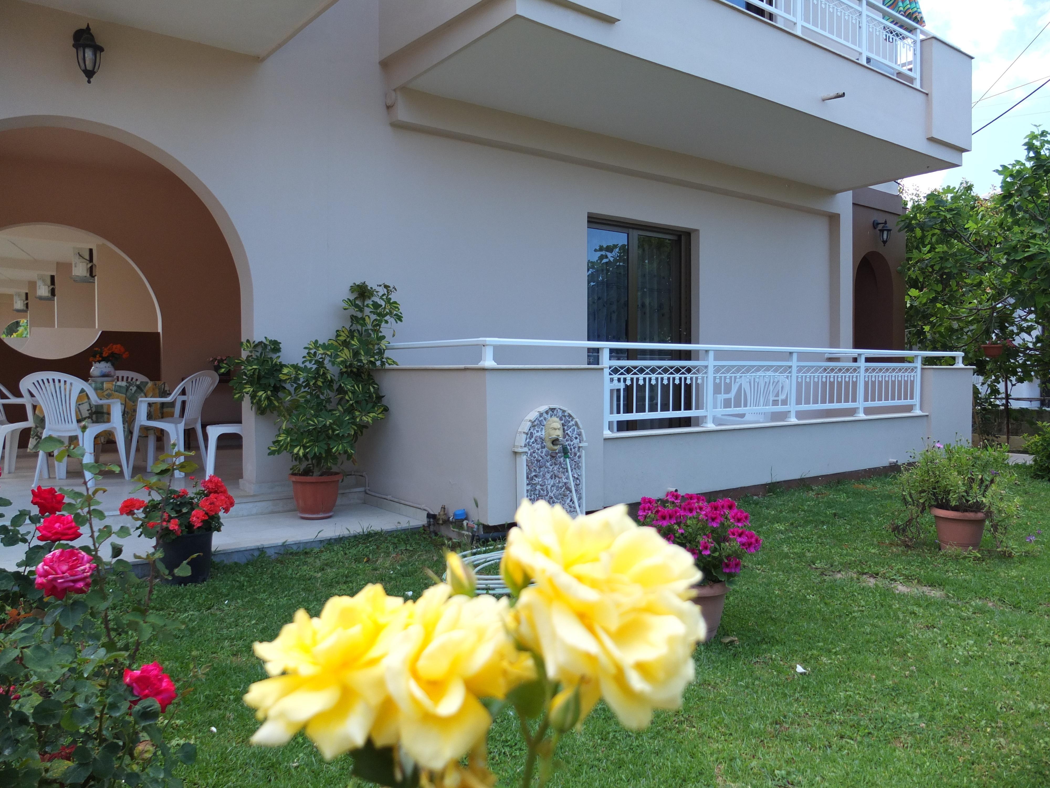 Toula'S Apartments Sidari  Exterior photo